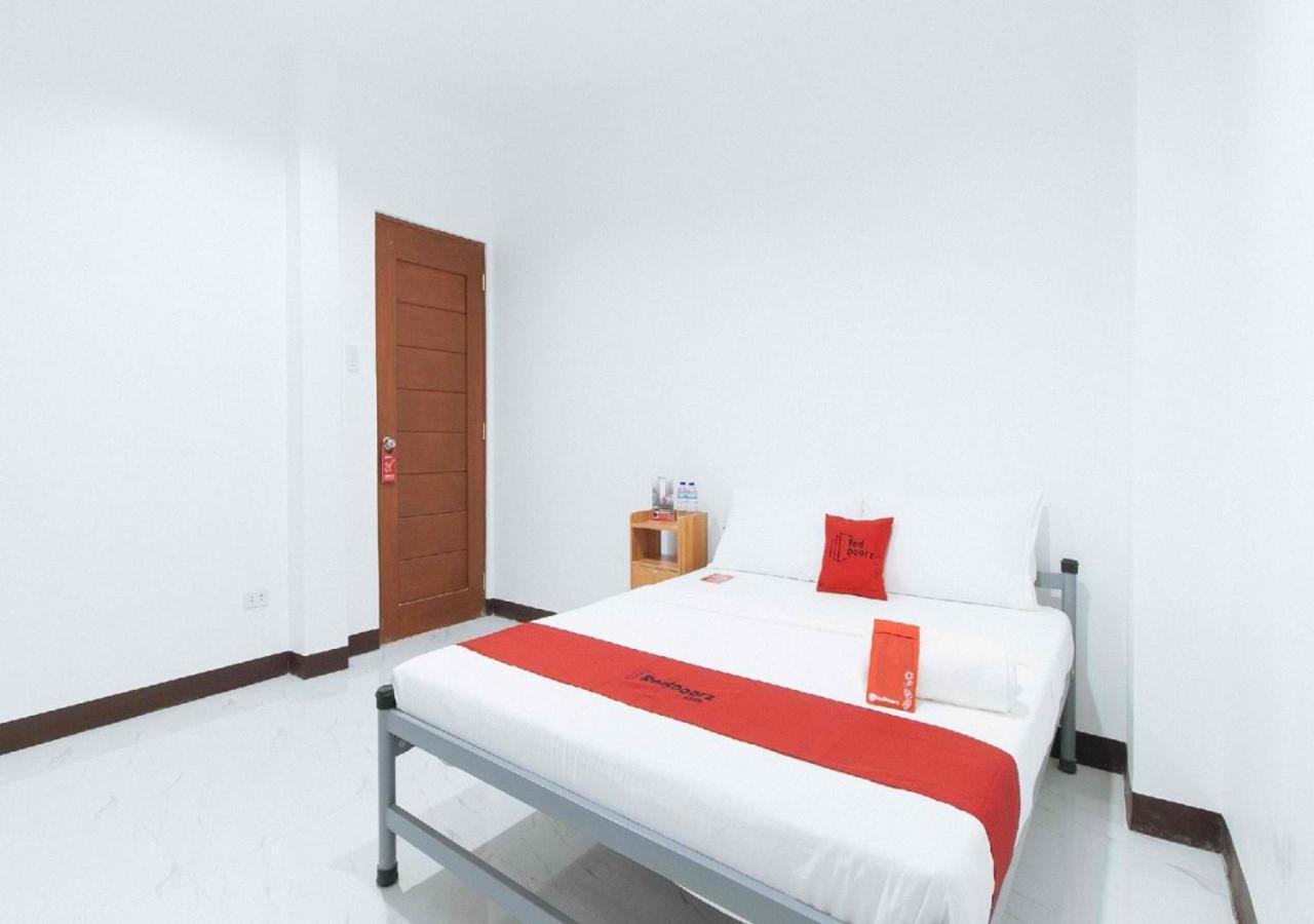 Reddoorz At Seacoast Lapu Lapu Property Mactan Esterno foto